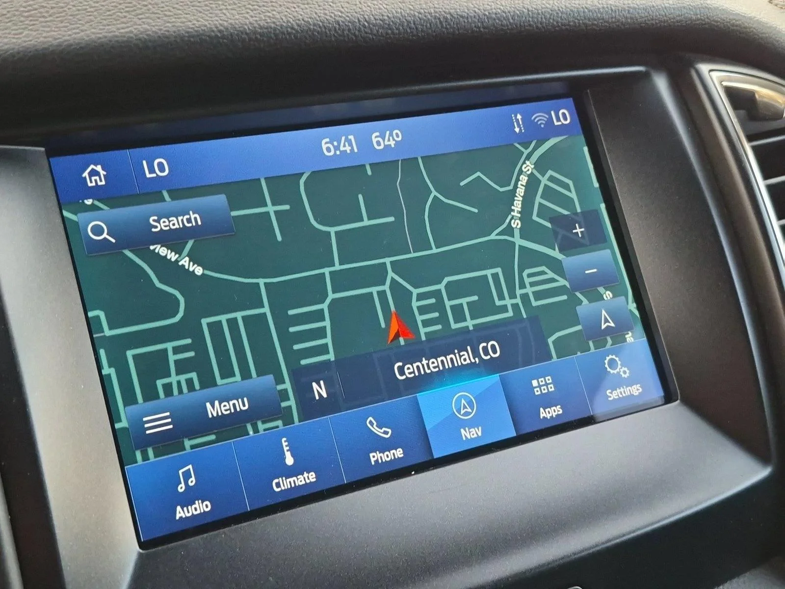 Used 2022 Cactus Gray Ford LARIAT image 11