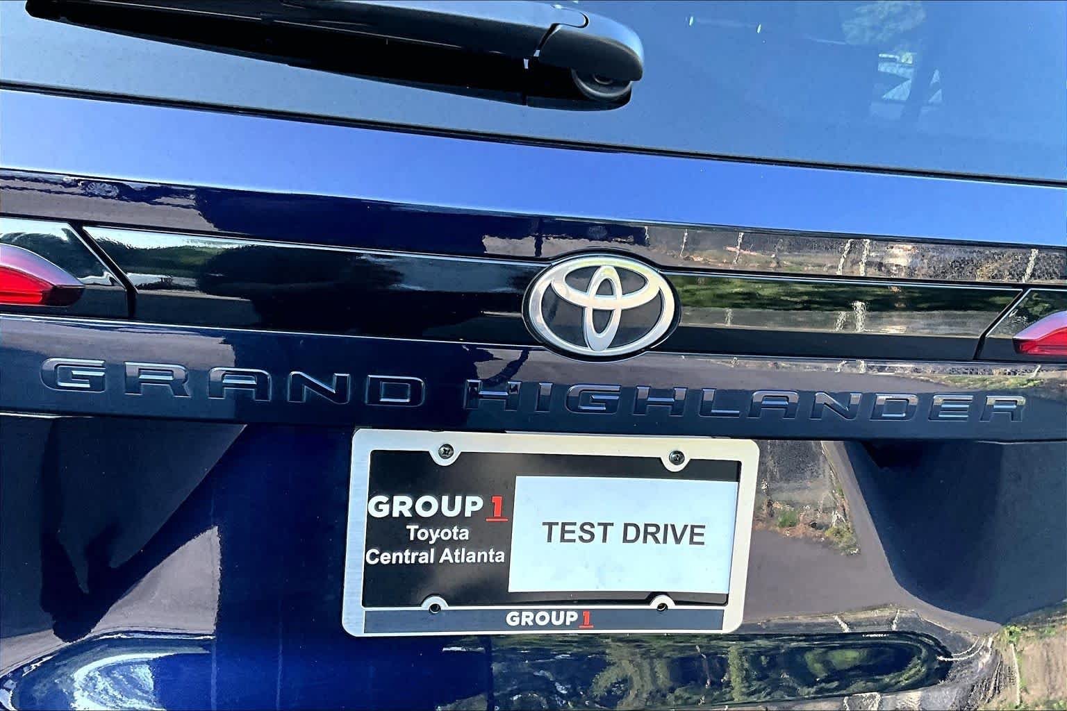 Used 2025 Blueprint Toyota XLE image 31