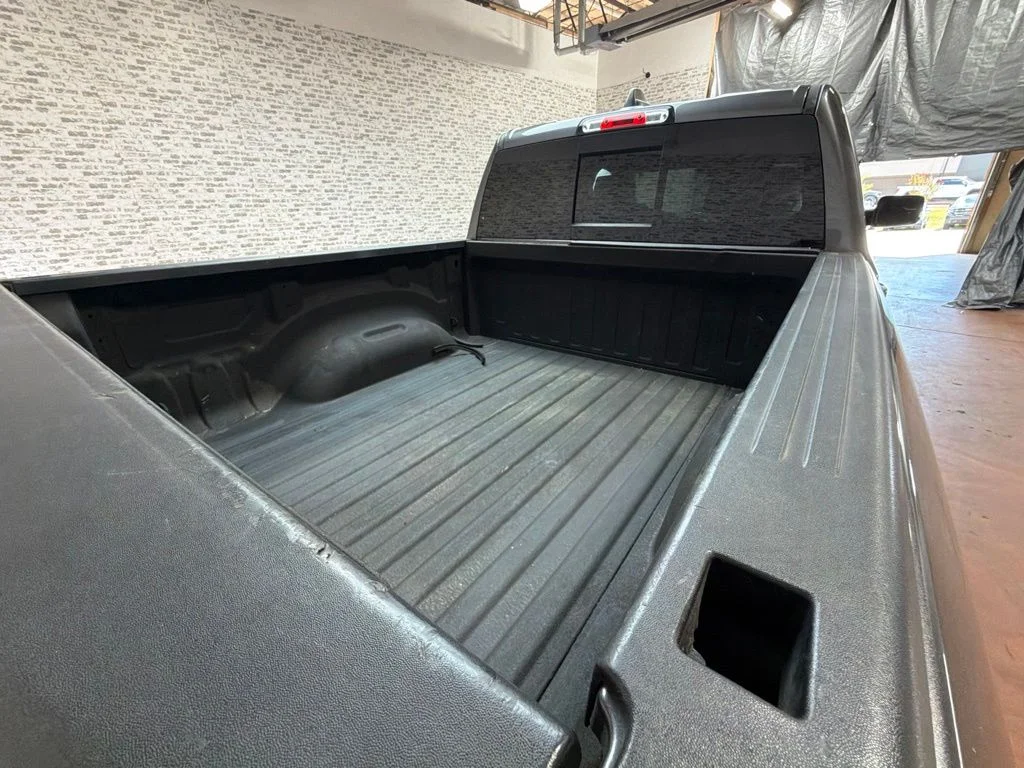 Used 2022 Granite Crystal Metallic Clearcoat Ram Laramie image 13