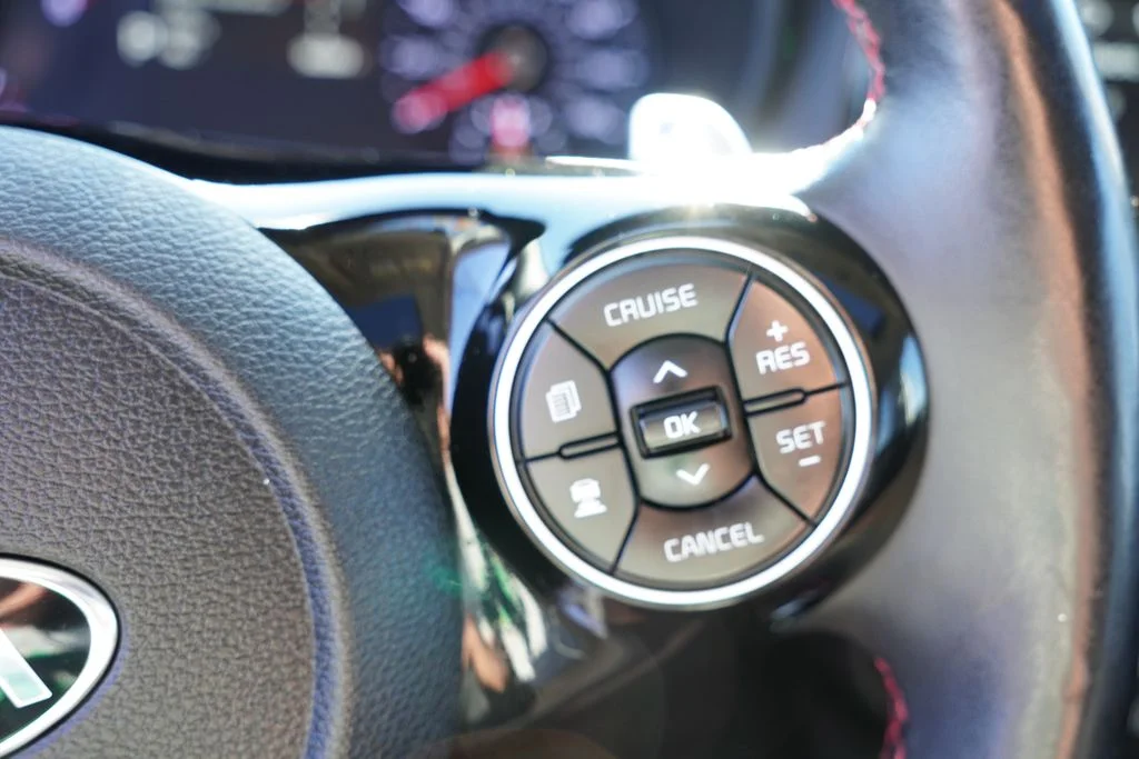 Used 2020 White Kia GT-Line Turbo image 31