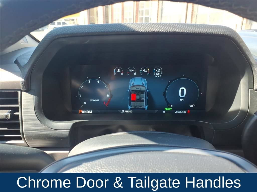 Used 2025 Gray Ford XLT image 15