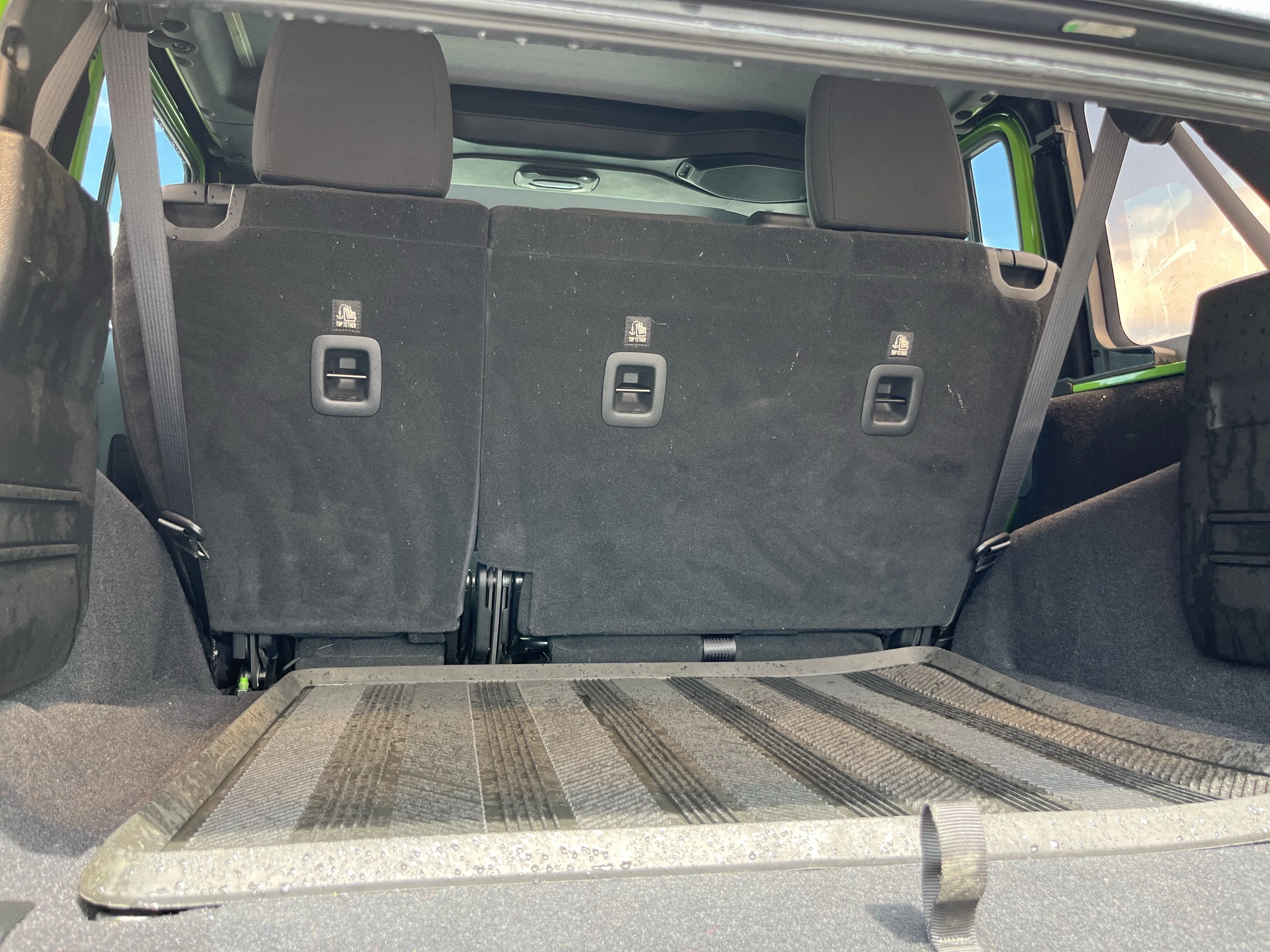 Used 2018 Mojito! Clearcoat Jeep Unlimited Sport S image 7