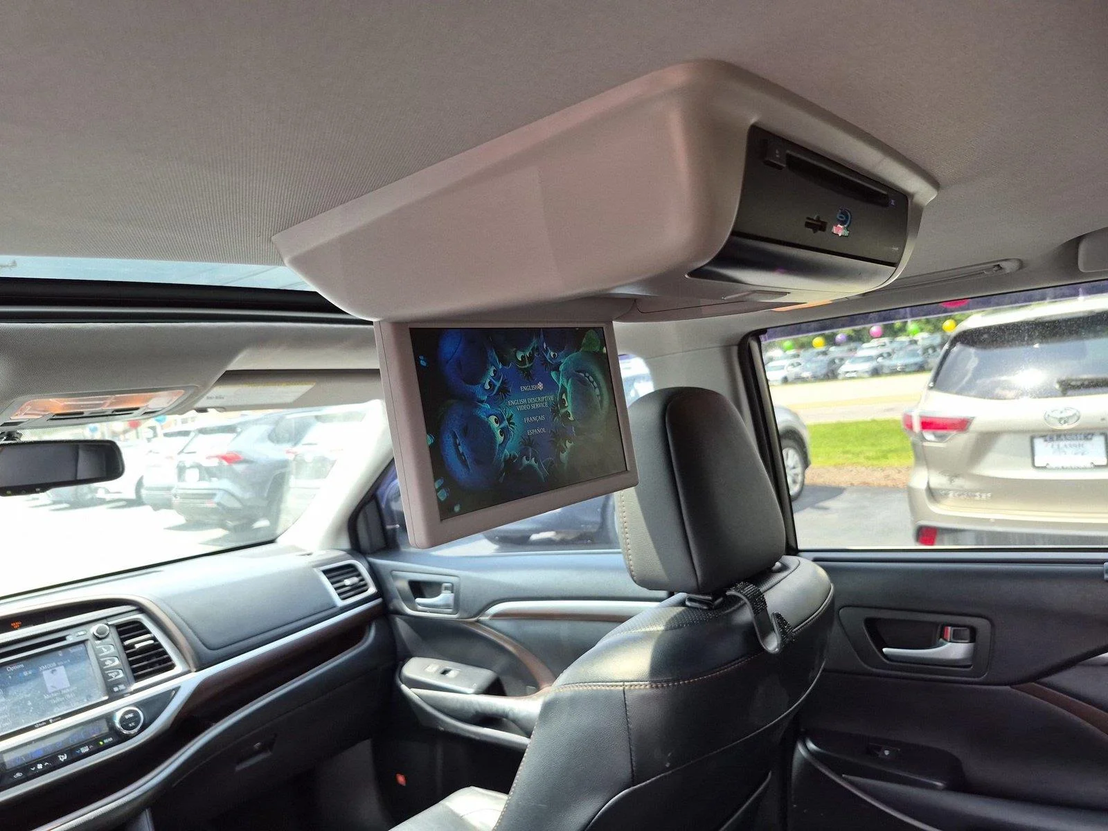 Used 2014 Silver Sky Metallic Toyota Limited image 36
