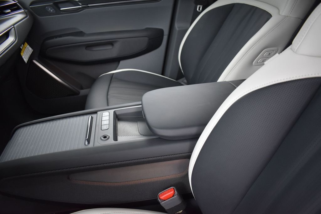 New 2026 Wolf Gray / Black Roof Kia GT-Line AWD image 10