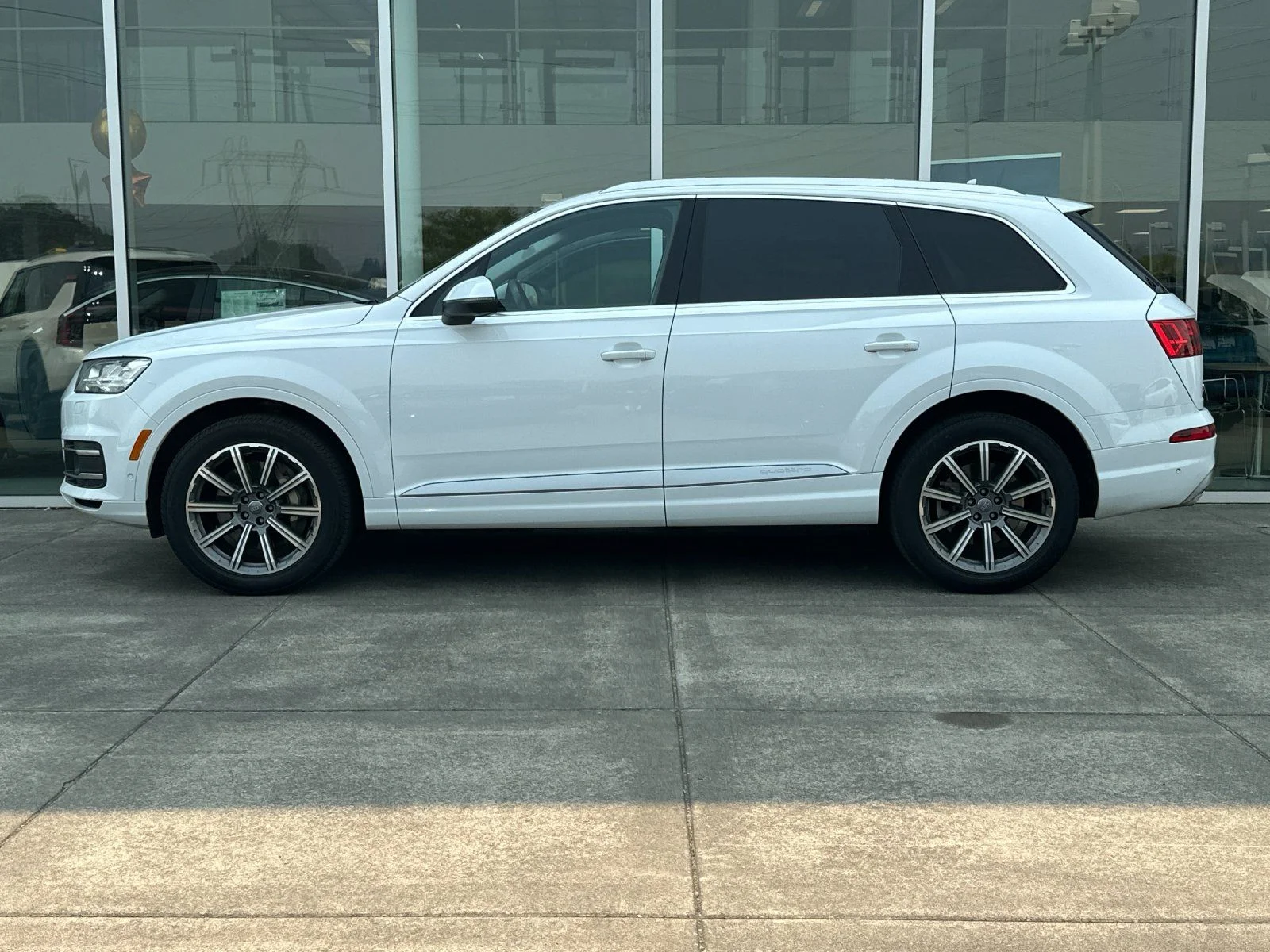 Used 2019 Glacier White Audi 55 Prestige image 6