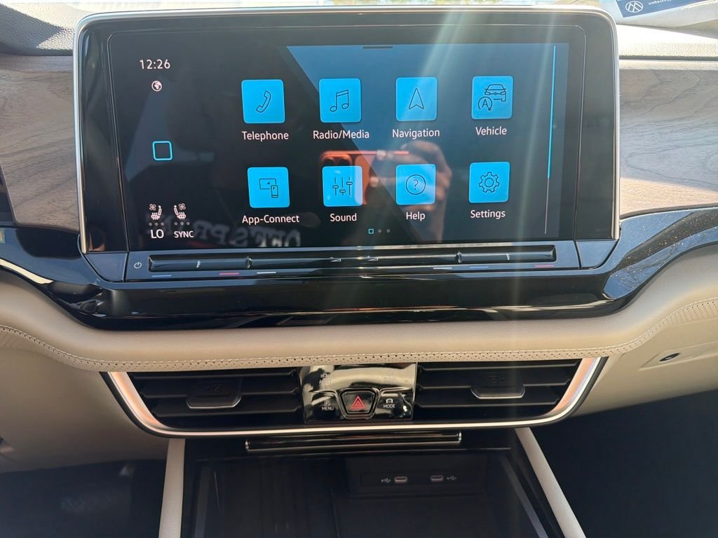 New 2026  Volkswagen SE w/Technology image 19