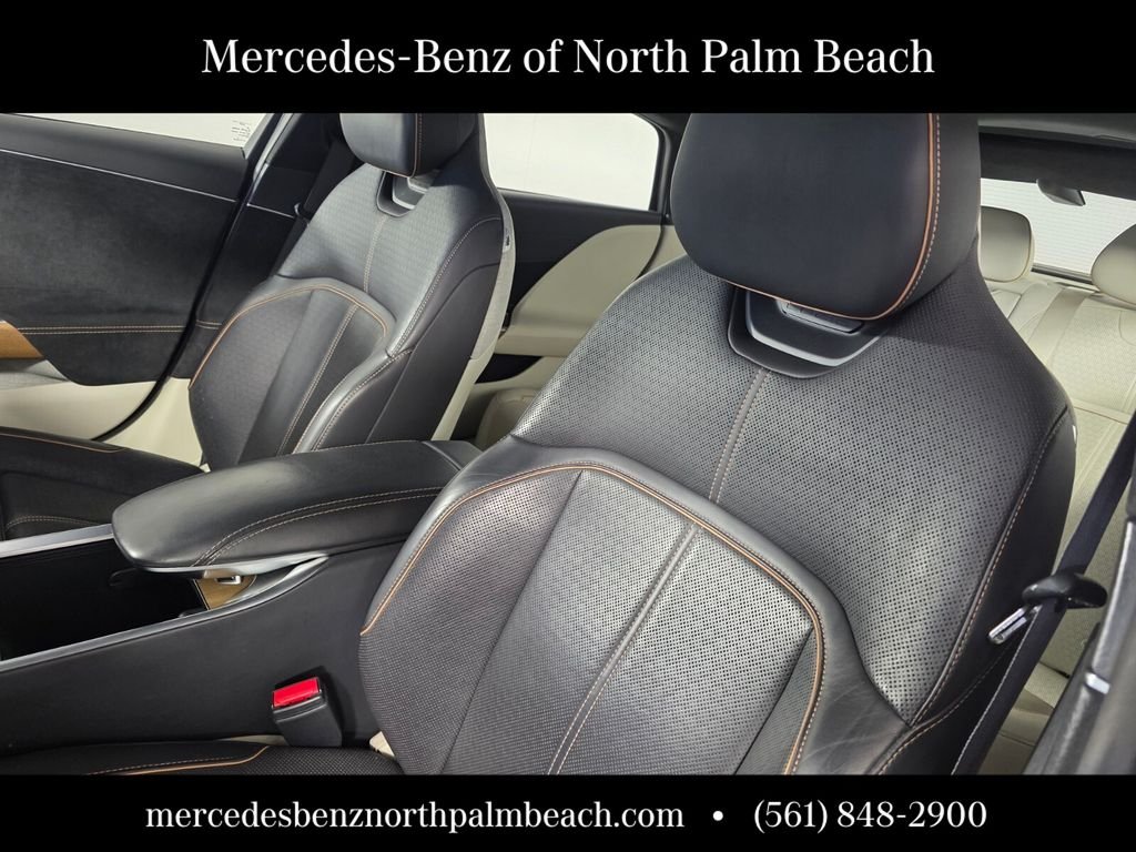Used 2023 White Lucid Grand Touring image 11