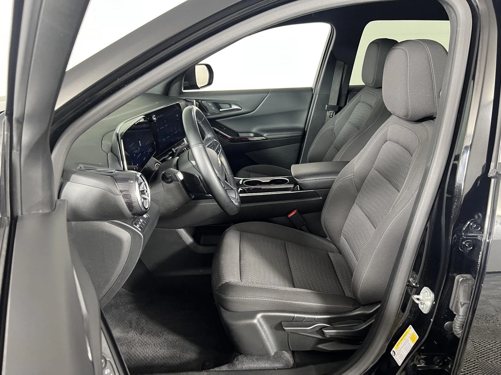 Used 2025 Mosaic Black Metallic Chevrolet FWD LT image 5