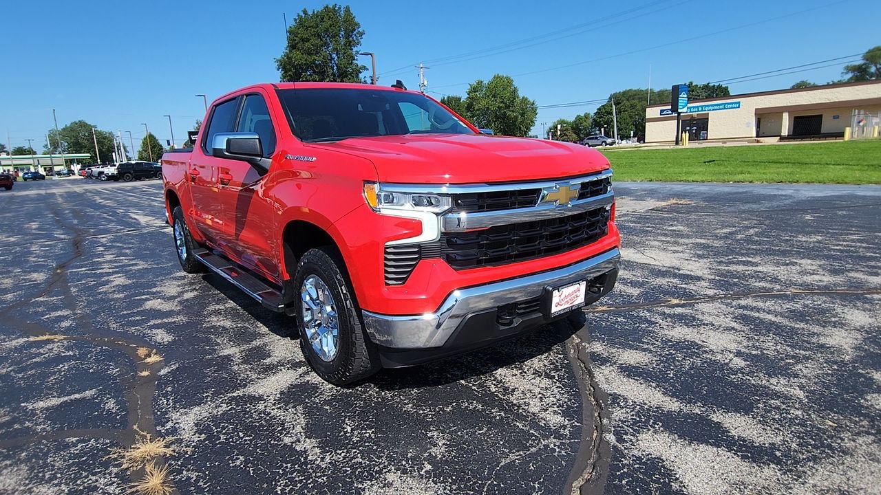 Used 2023 Red Chevrolet LT image 2