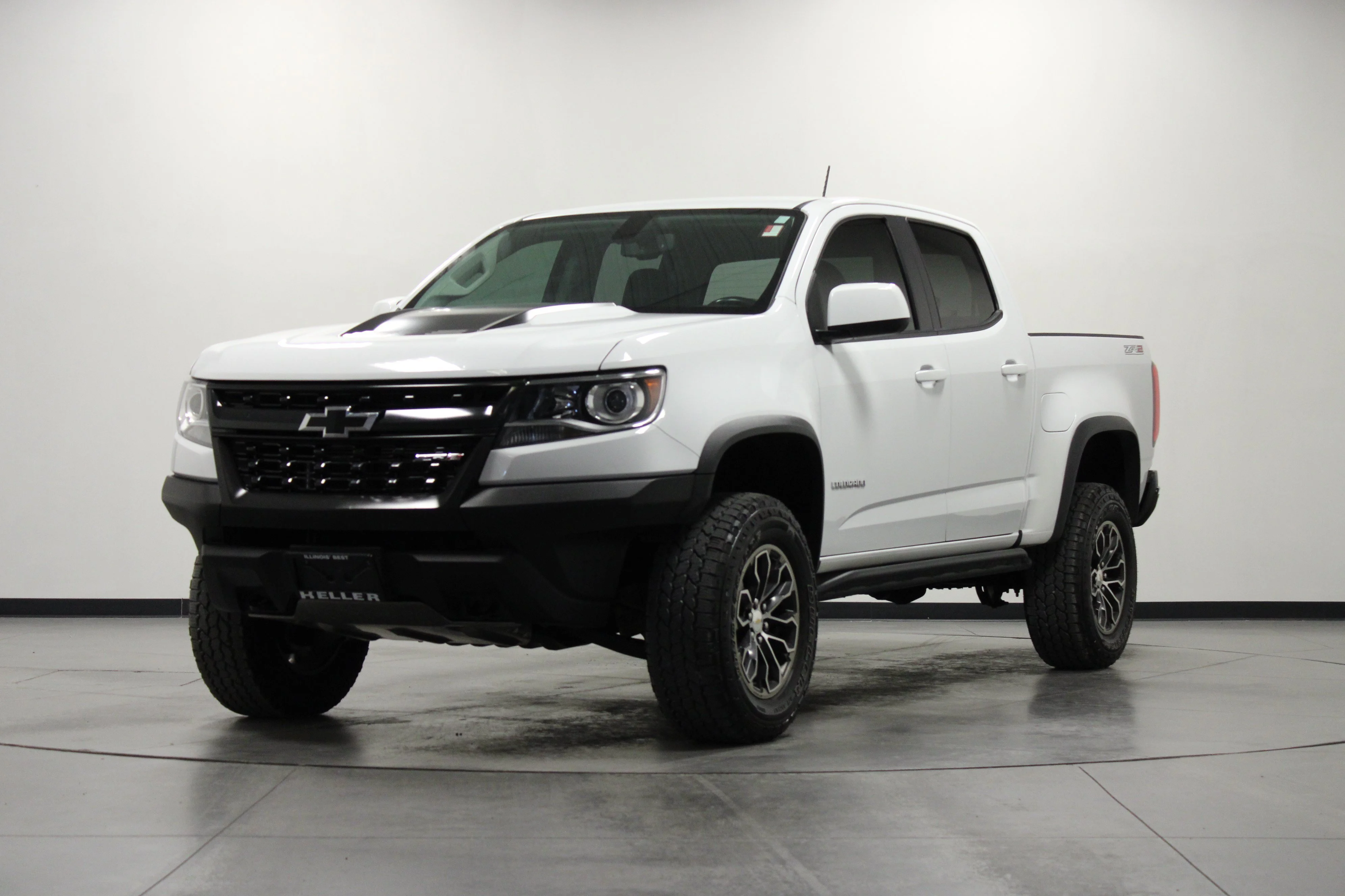 Used 2018 SUMMIT WHITE Chevrolet 4WD ZR2 image 8