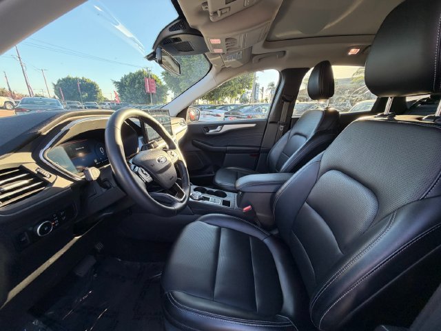 Used 2025 Silver Ford Platinum image 35