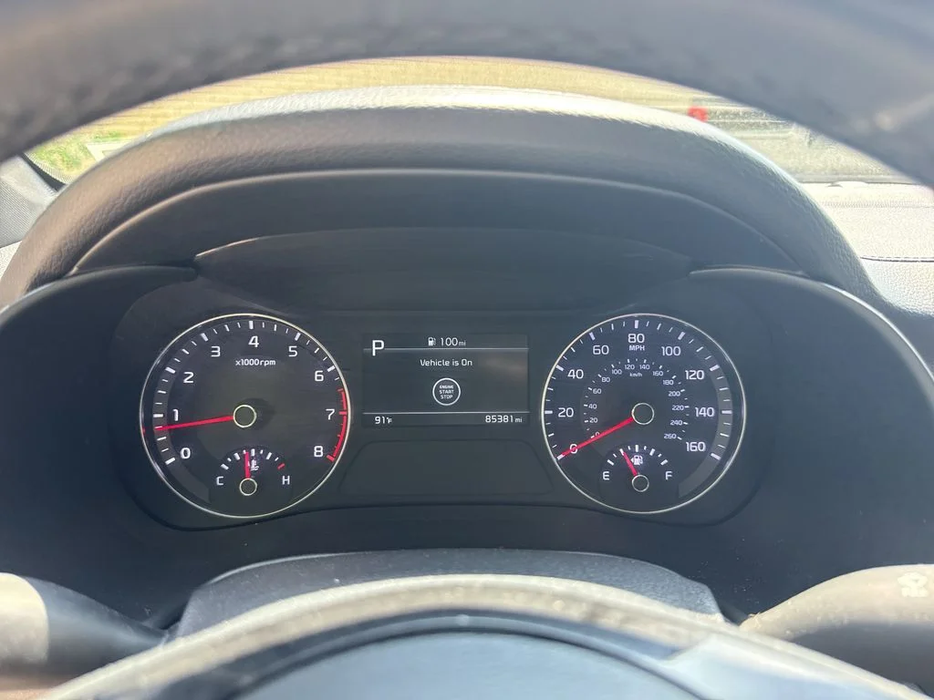 Used 2022 Snow White Pearl Kia GT-Line image 18