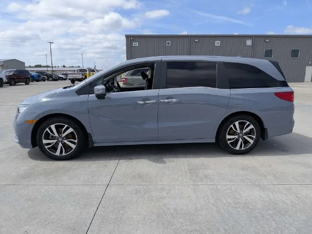 Used 2024 Gray Honda Touring image 8