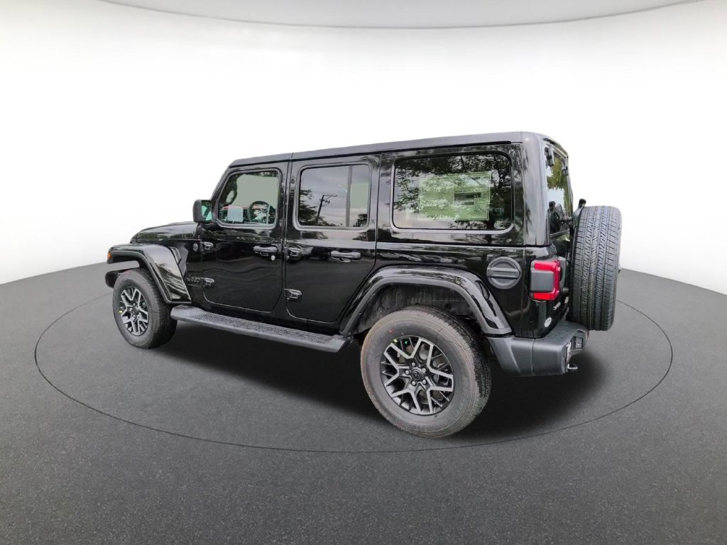 New 2027 Black Clear-Coat Paint Jeep Sahara image 13