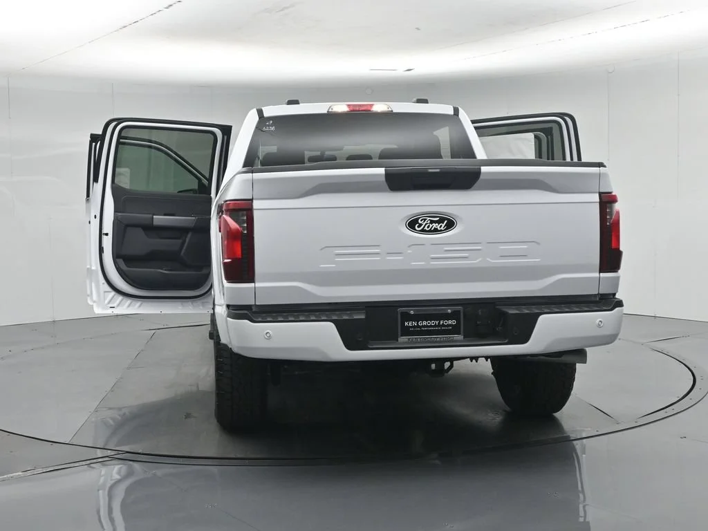 New 2026 White Ford XLT image 35