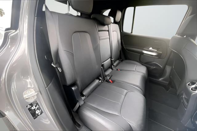 Used 2025 Gray Mercedes-Benz GLB 250 image 19
