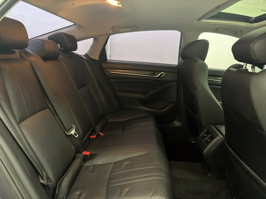 Used 2018 Gray Honda Touring image 29