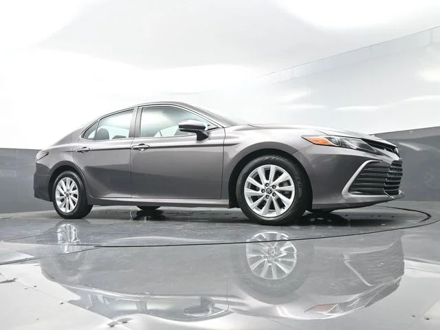 Used 2023 Gray Toyota LE image 41