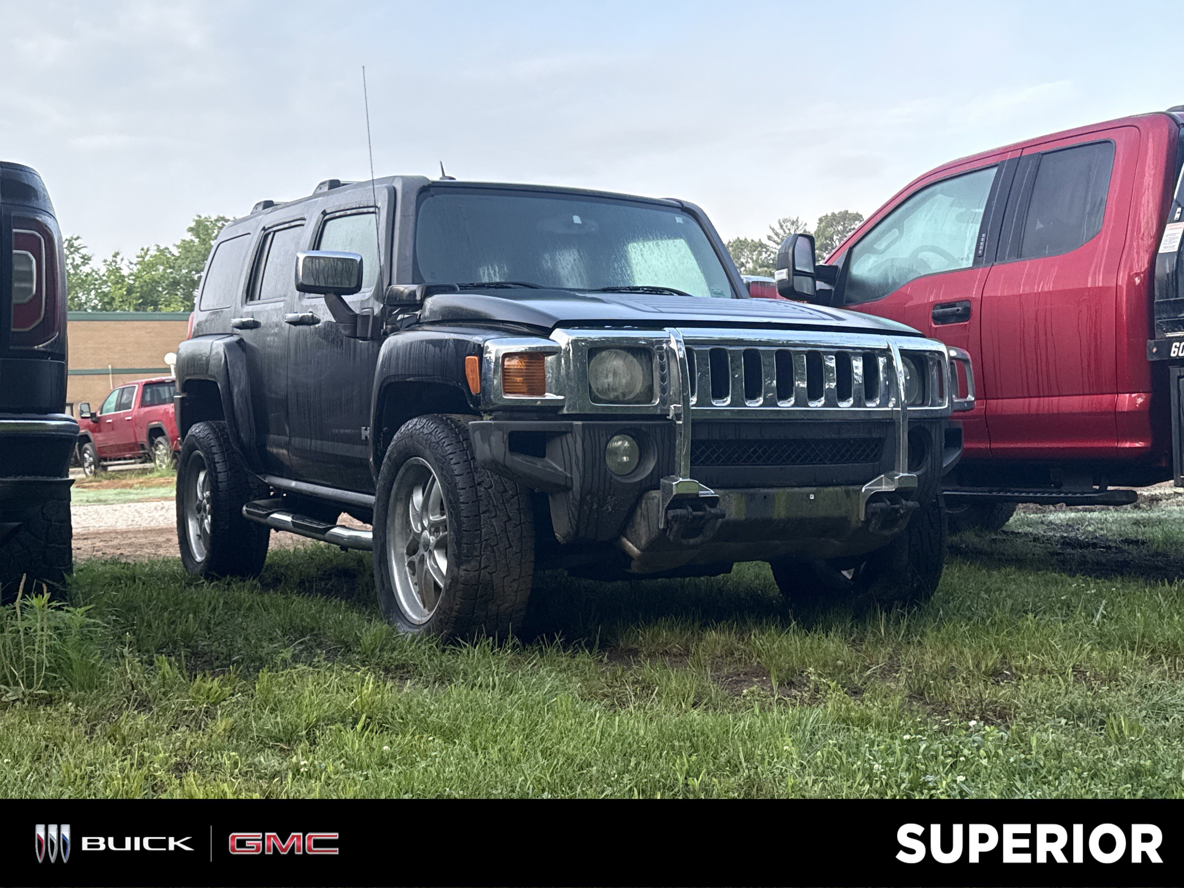 2010 Hummer H3 Luxury Edition's photo