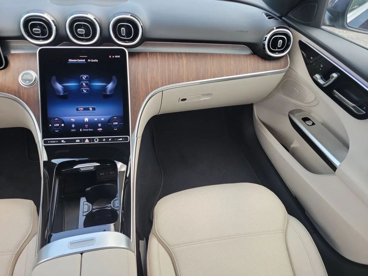 New 2026 Twilight Blue Metallic Mercedes-Benz C 300 image 14