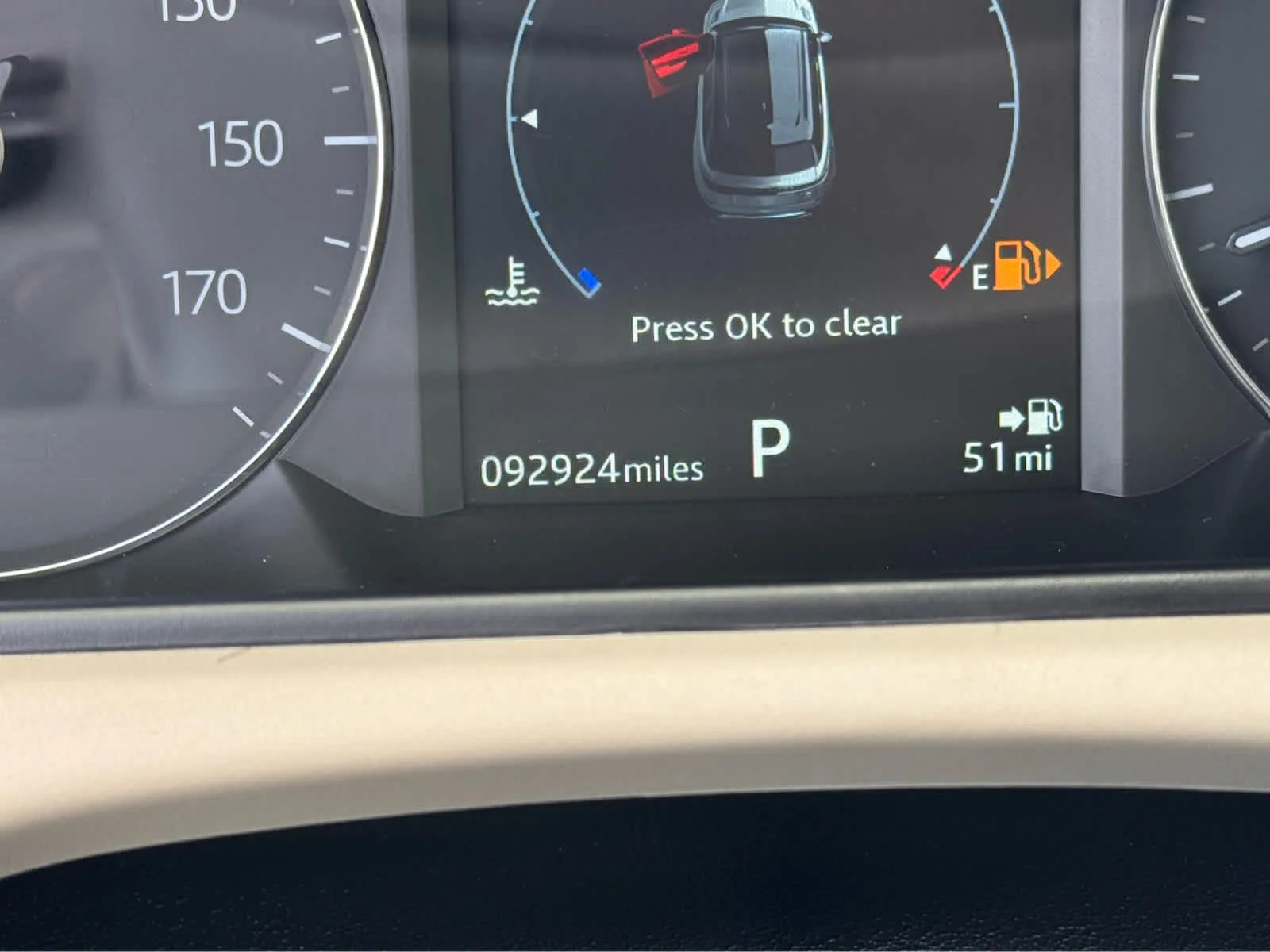 Used 2020 Fuji White Land Rover S image 12