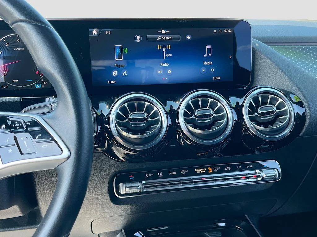 2025 Mercedes-Benz GLA GLA250 - Photo 15
