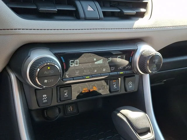 Used 2024 White Toyota XLE image 17