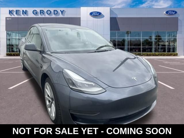 2023 Tesla Model 3 -'s photo