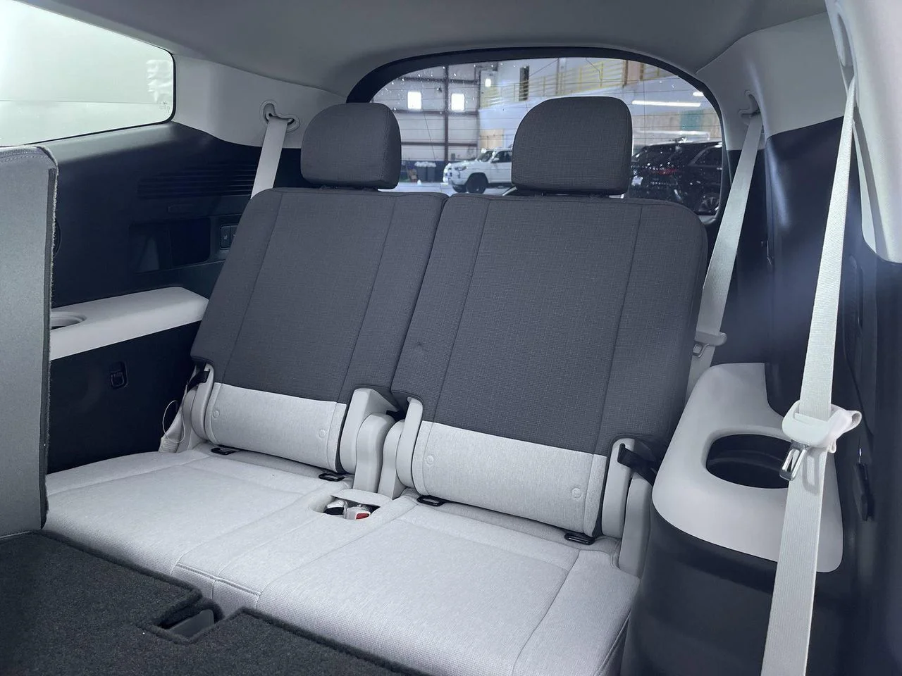 2026 Hyundai IONIQ 9 SE - Photo 27