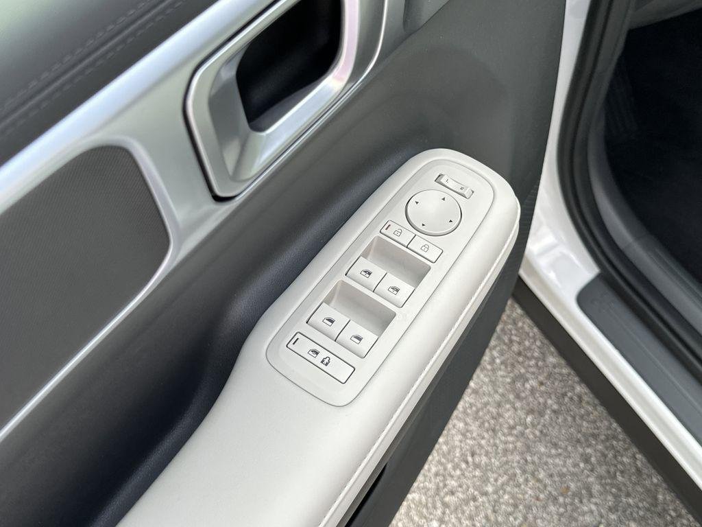 2026 Hyundai Santa Fe SEL - Photo 15
