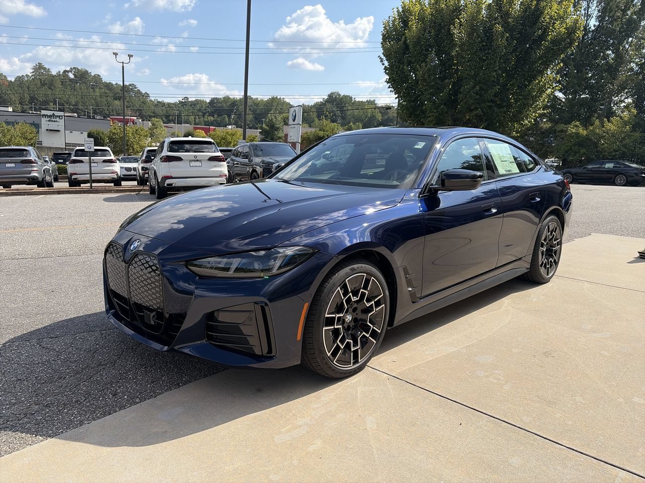 New 2026 Tanzanite Blue II Metallic BMW eDrive40 image 4