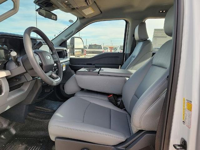 New 2026 Oxford White Ford F-350® XL image 19