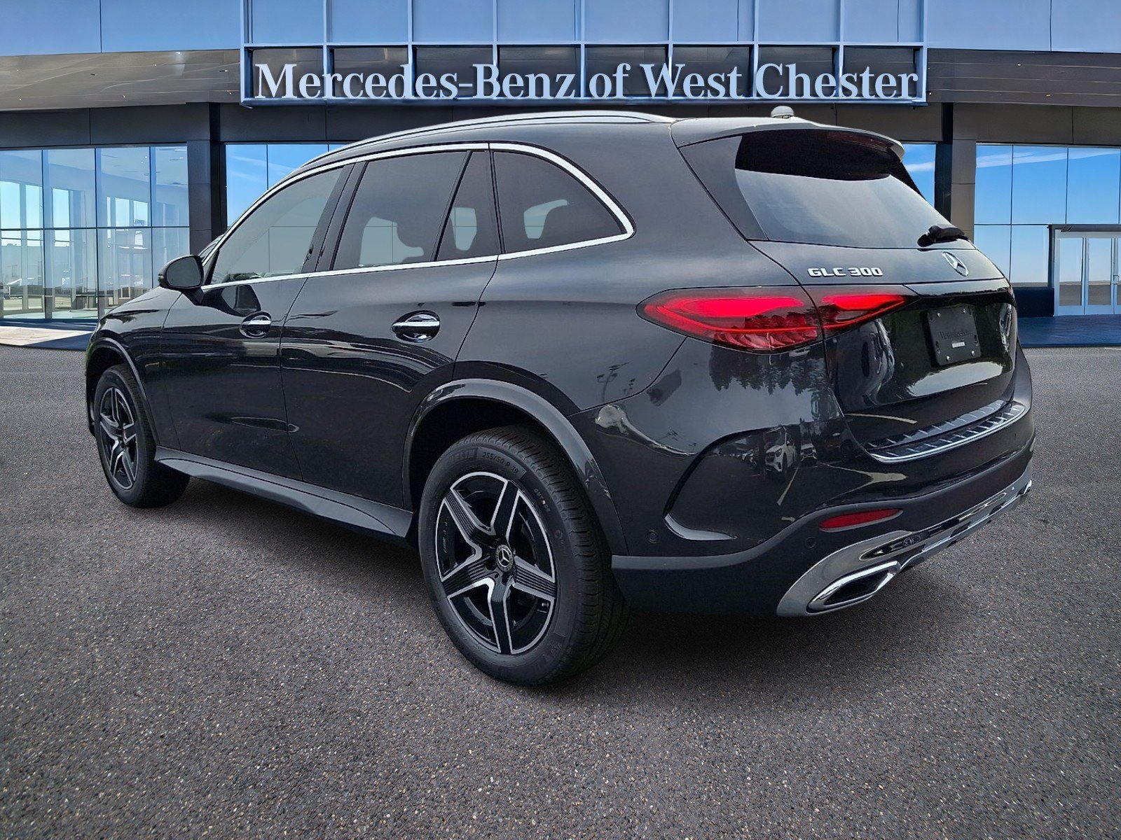 New 2027 Graphite Grey Metallic Mercedes-Benz GLC 300 image 25