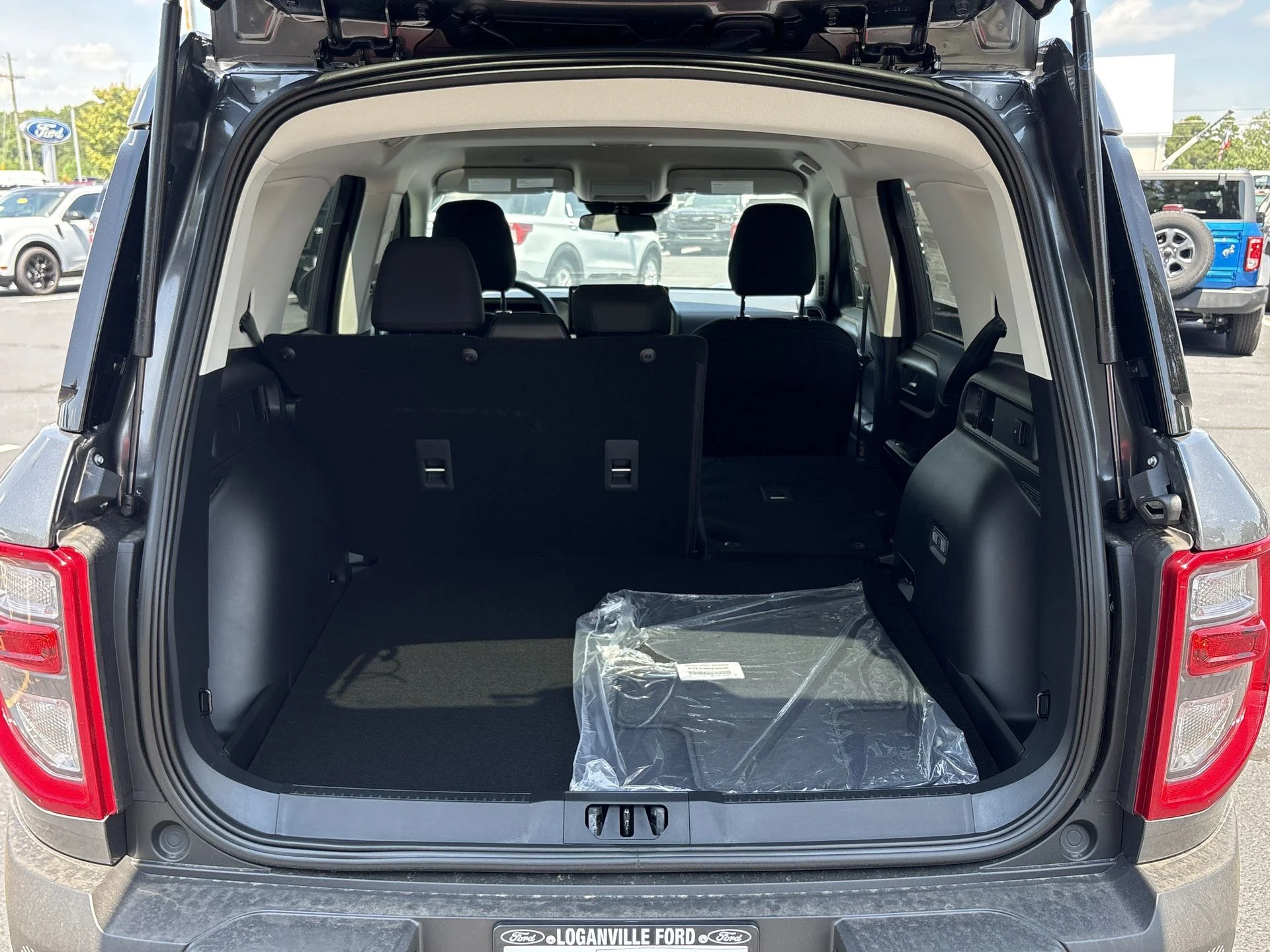 New 2026 Carbonized Gray Metallic Ford Big Bend® image 20