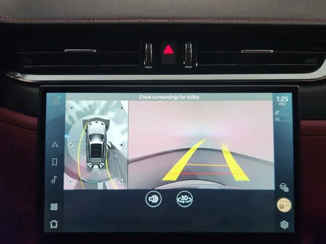 New 2026 Eiger Grey Metallic Jaguar R-Dynamic S image 28