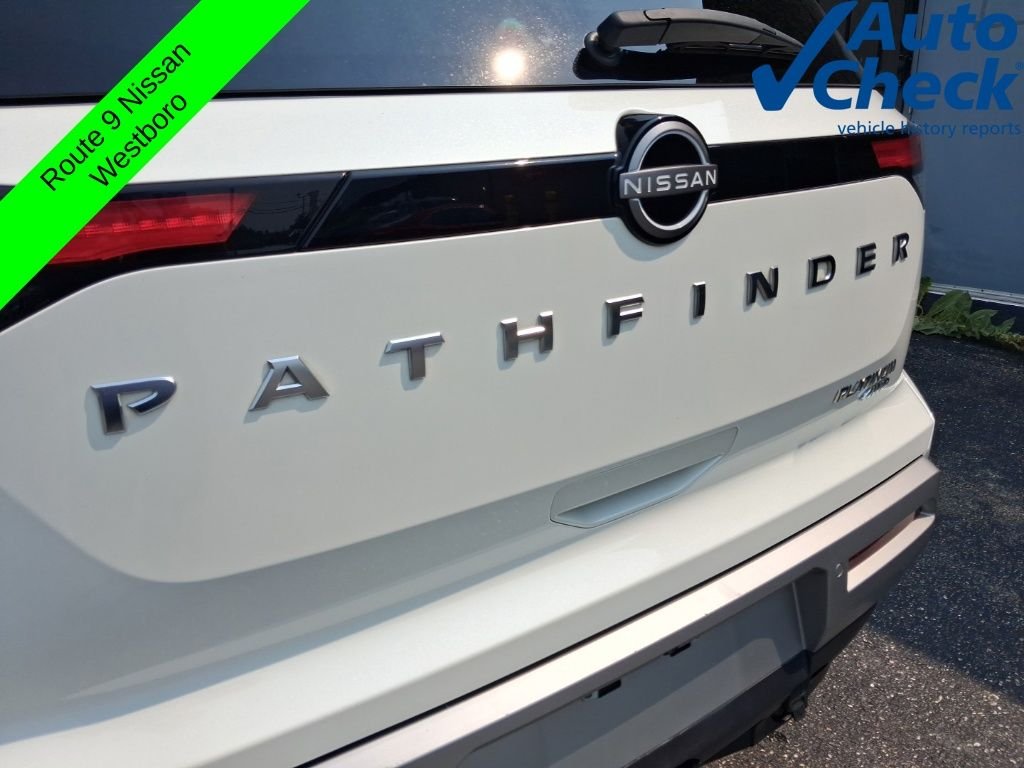 Used 2023 White Nissan Platinum image 6