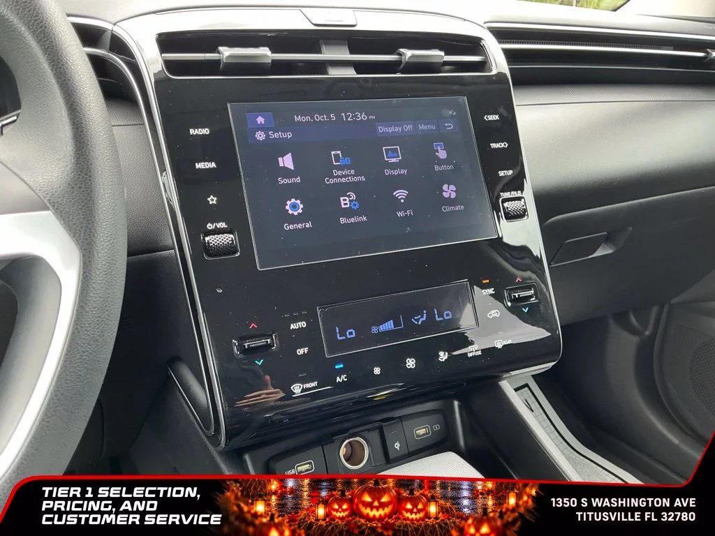 Used 2024 Gray Hyundai SEL image 31