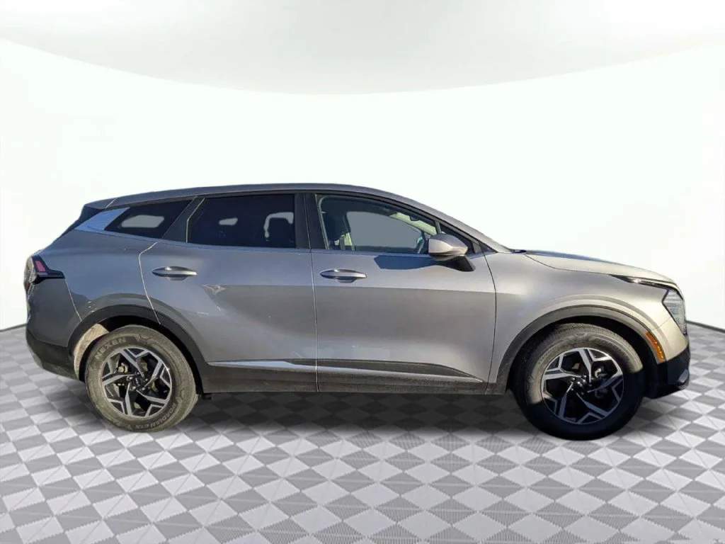 Certified Used 2025 Steel Gray Kia LX image 2