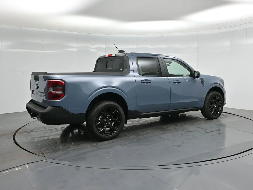 New 2026 Azure Gray Metallic Tri-Coat Ford Lariat image 27