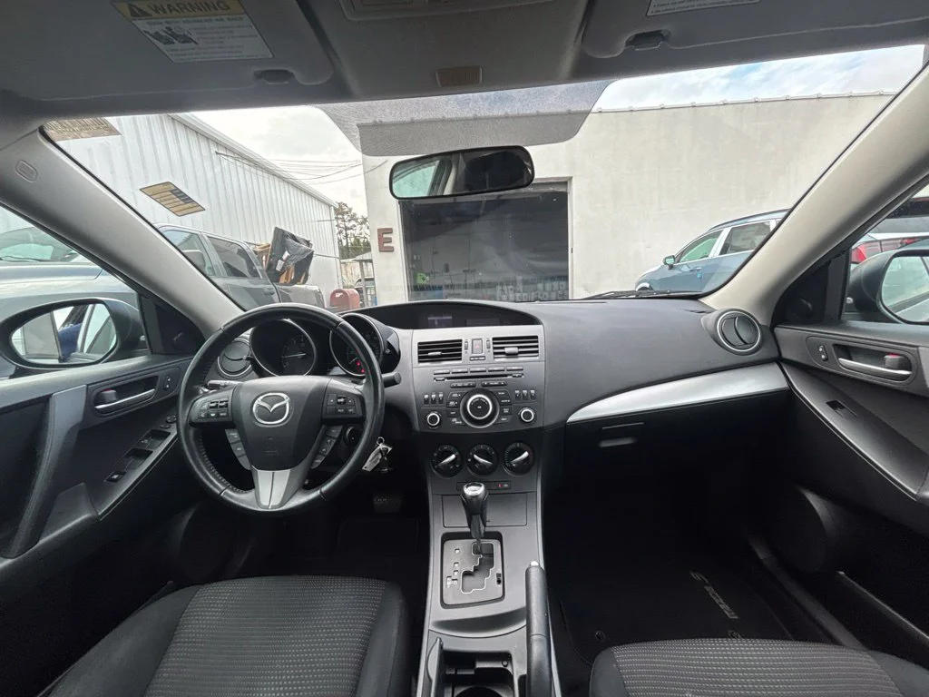Used 2012 Gray Mazda i Touring image 19