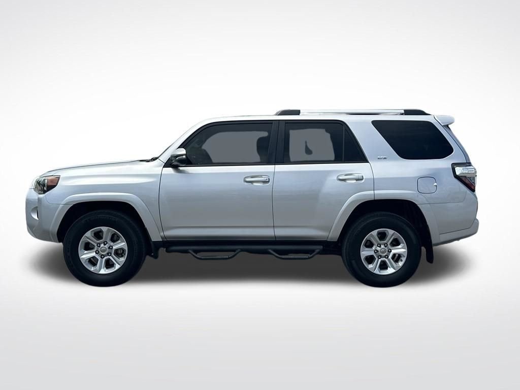 Used 2019 Silver Toyota SR5 Premium image 3