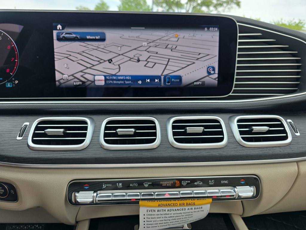 Certified Used 2026 Blue Mercedes-Benz GLE 450 image 21
