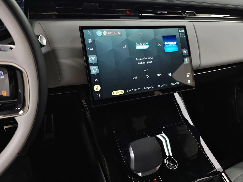 Used 2025 Black Land Rover Autobiography image 26
