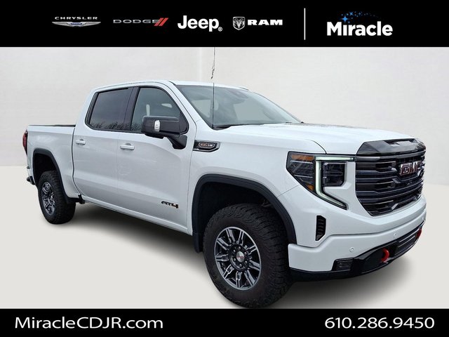 2025 GMC Sierra 1500 AT4