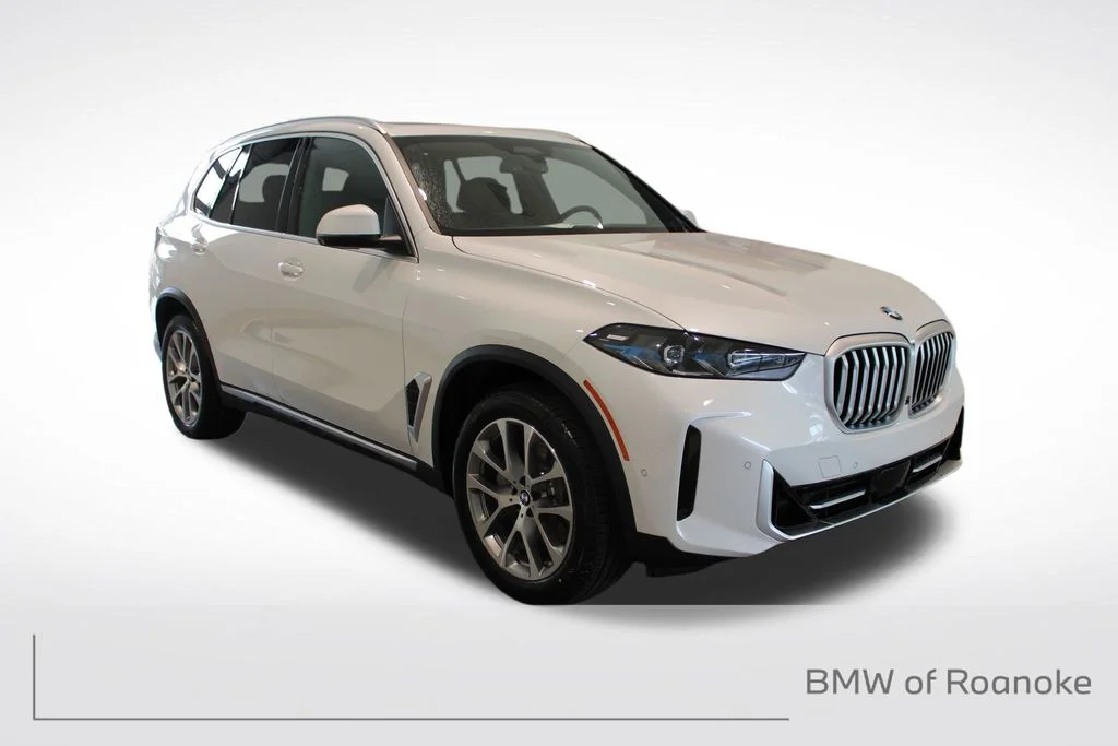 New 2026 Mineral White Metallic BMW xDrive40i image 1