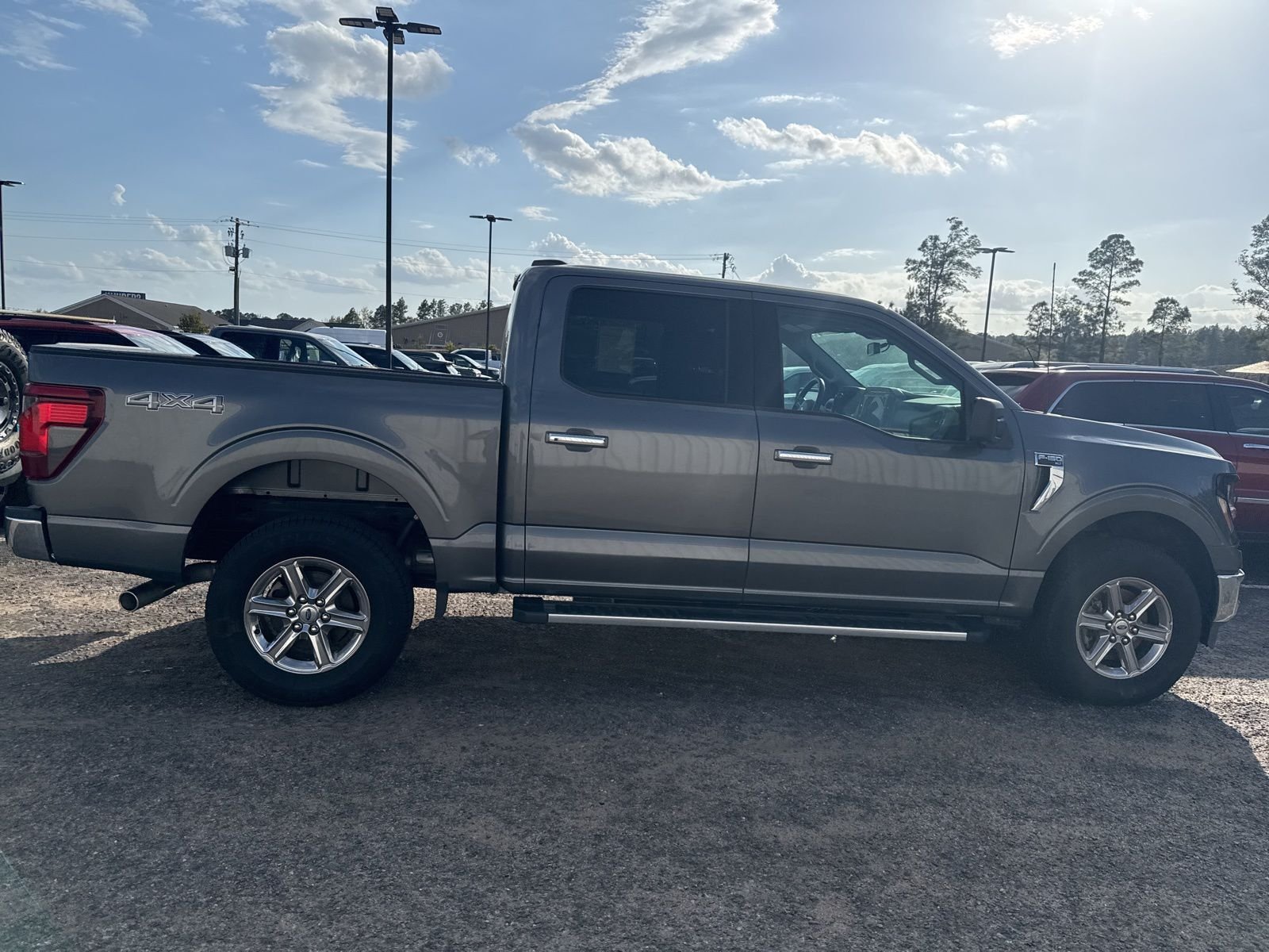 2024 Ford F-150 XLT - Photo 8