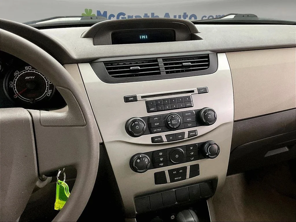 Used 2008 Black Ford S image 9