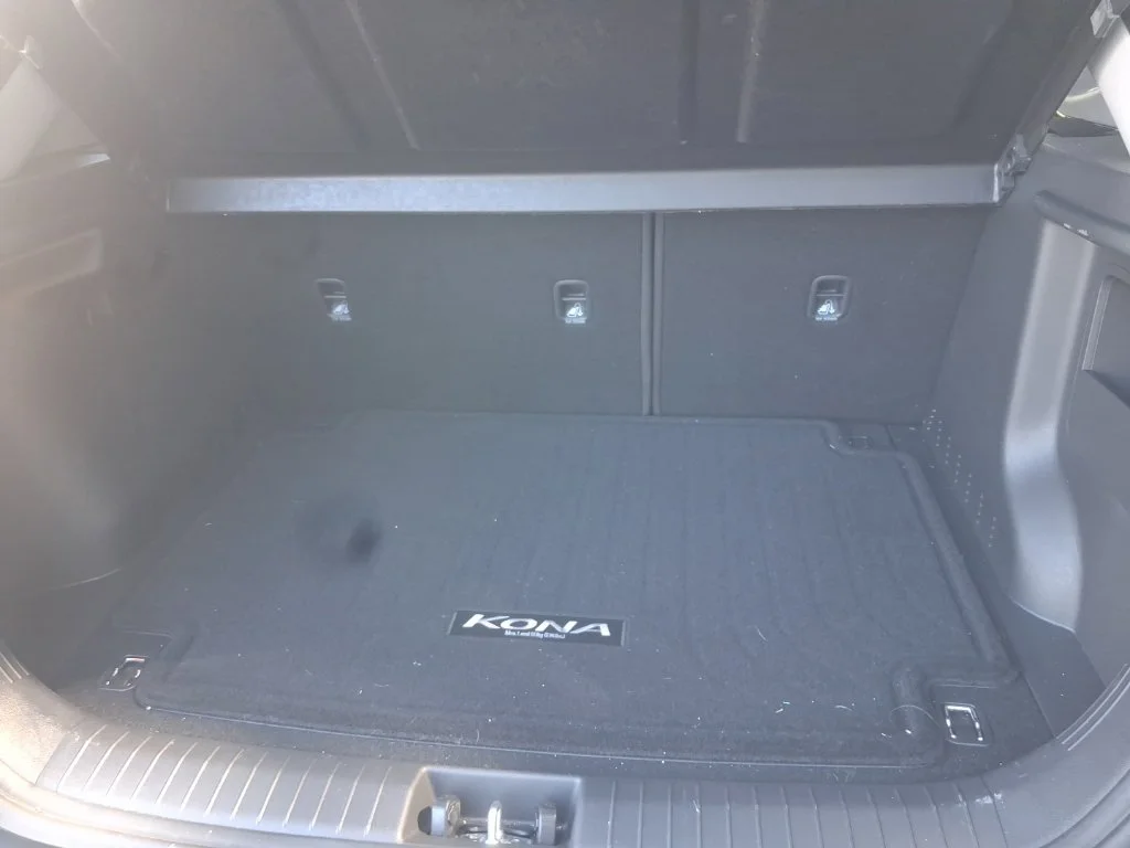 Used 2020 Black Hyundai SEL image 10