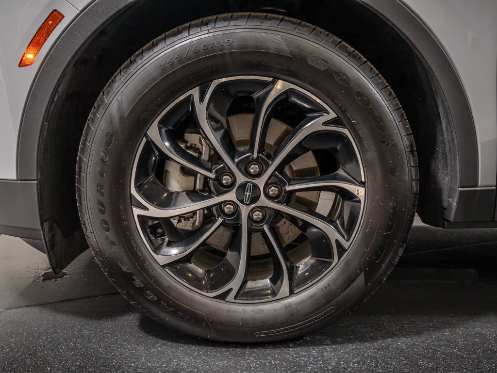 Used 2026 Gray Matter Metallic Cc Lincoln Premiere image 13