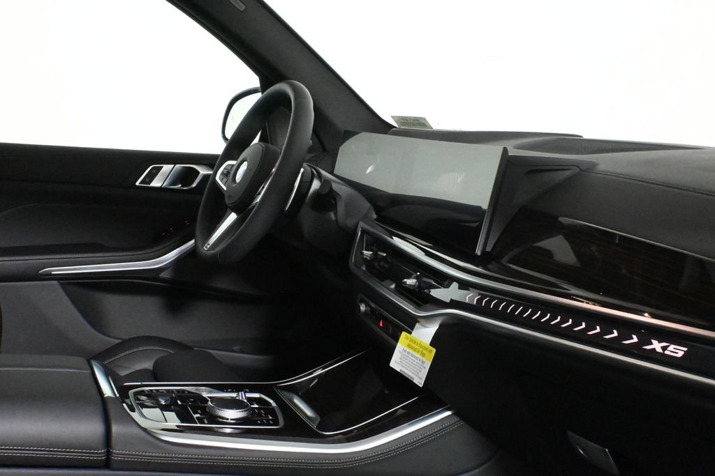 Used 2026 Black BMW xDrive40i image 34